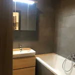 Garden Radnica - Private Parking Included Apartman