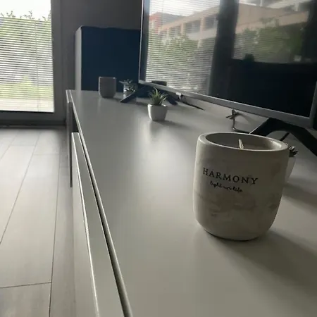 Garden Radnica - Private Parking Included Appartamento