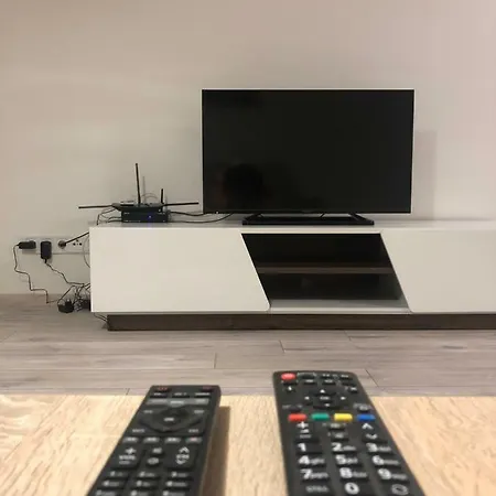 Garden Radnica - Private Parking Included Daire *